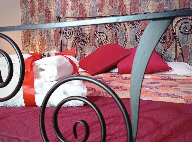 Domus Pio Xi Bed & Breakfast 3*